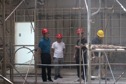 湖南建工集團裝飾工程公司黨委書記、董事長康思源深入在長項目一線檢查安全生產工作